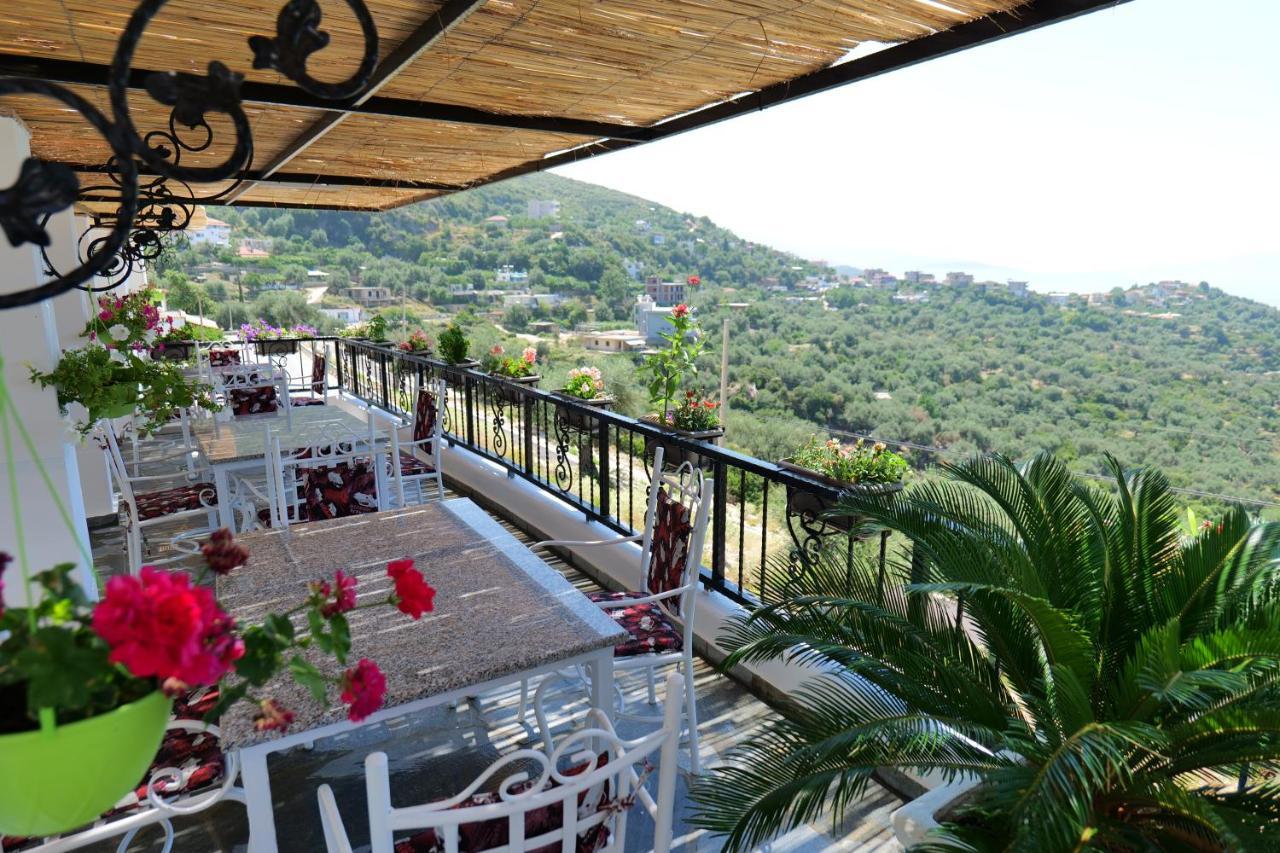 Vila Panorama Piqeras Bed & Breakfast Exterior photo