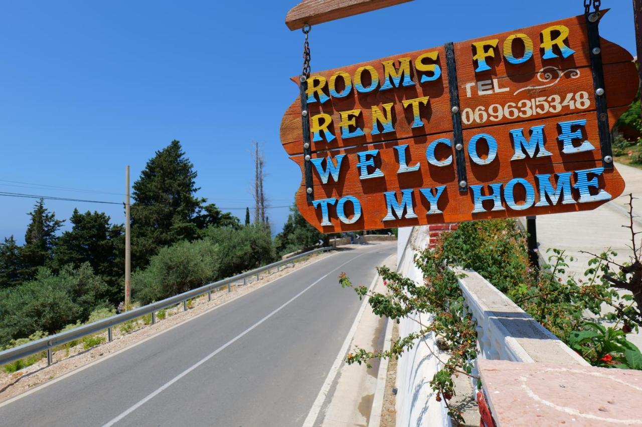 Vila Panorama Piqeras Bed & Breakfast Exterior photo
