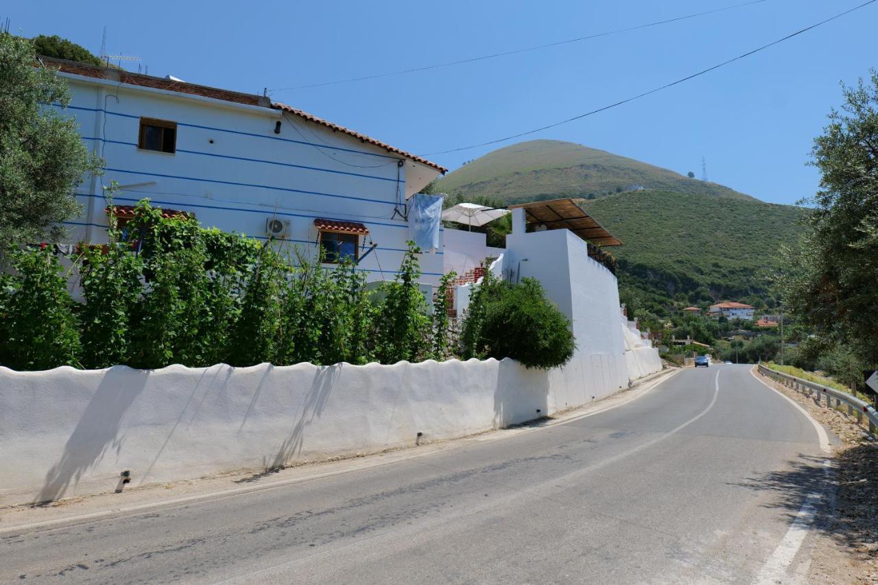 Vila Panorama Piqeras Bed & Breakfast Exterior photo