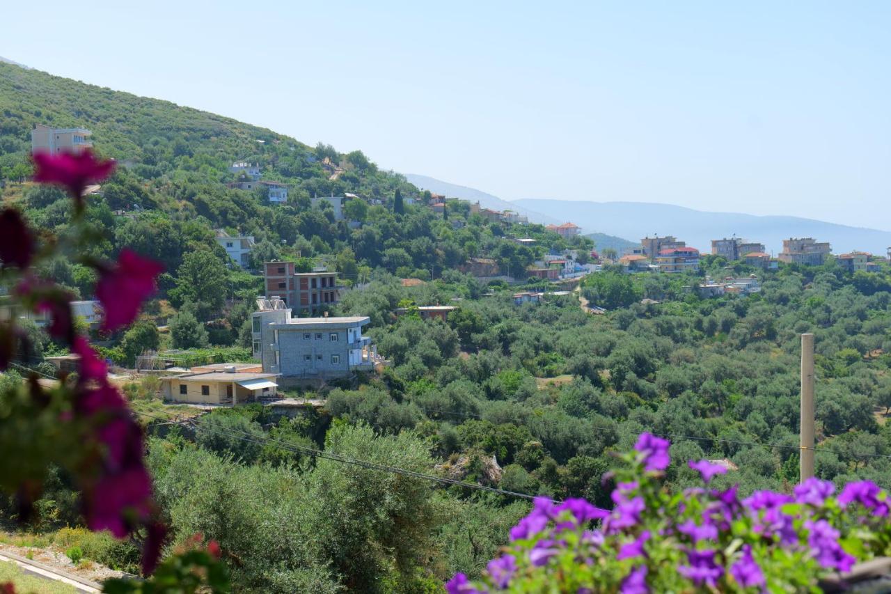 Vila Panorama Piqeras Bed & Breakfast Exterior photo