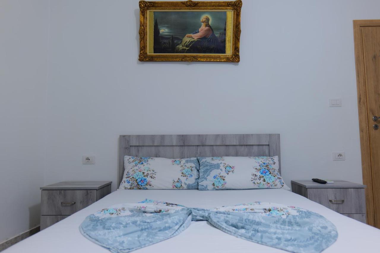 Vila Panorama Piqeras Bed & Breakfast Exterior photo
