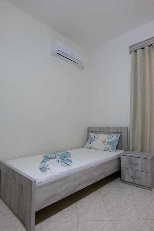 Vila Panorama Piqeras Bed & Breakfast Exterior photo