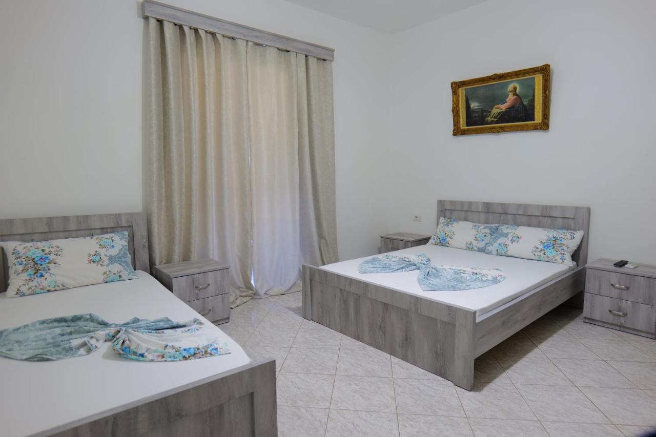 Vila Panorama Piqeras Bed & Breakfast Exterior photo